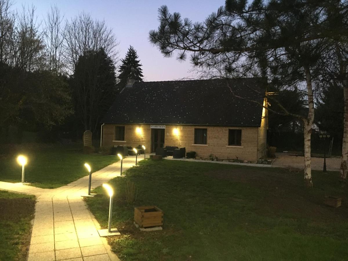 Logis Hotel Le Val Sarah Bardouville Buitenkant foto